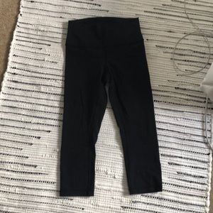 Lululemon Wunder Under Crop High Rise Black size 8